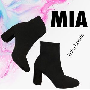 MIA Erika Bootie Black Size 6